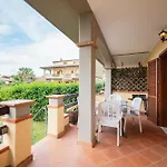 - Pool & Relax Follonica
