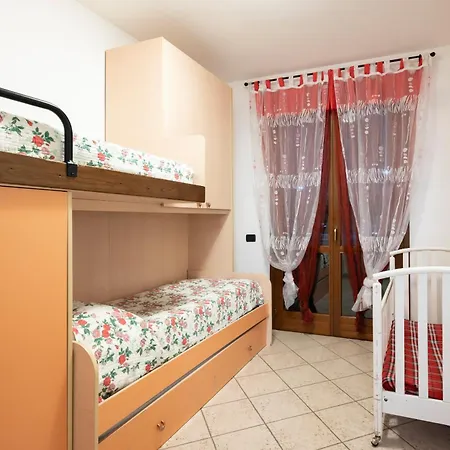 - Pool & Relax Apartment Follonica