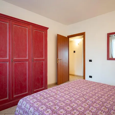 - Pool & Relax Апартаменты