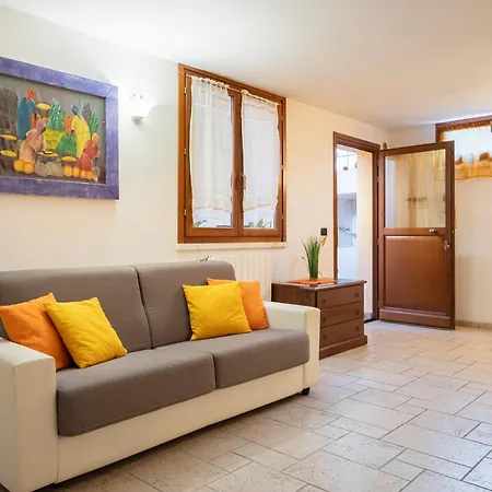 - Pool & Relax Apartment Follonica