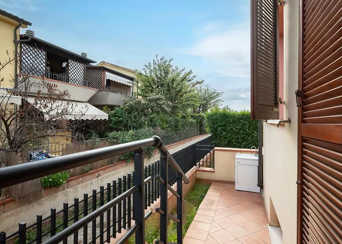 - Pool & Relax Апартаменты *