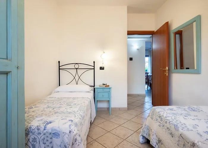 - Pool & Relax * Фоллоника