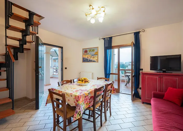 - Pool & Relax Апартаменты *