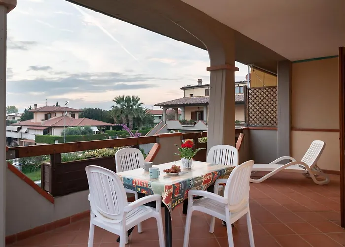 - Pool & Relax Апартаменты Фоллоника