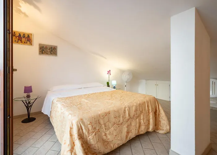 - Pool & Relax Апартаменты Фоллоника