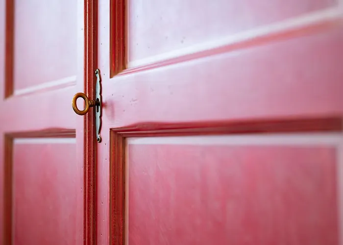 - Pool & Relax Апартаменты *