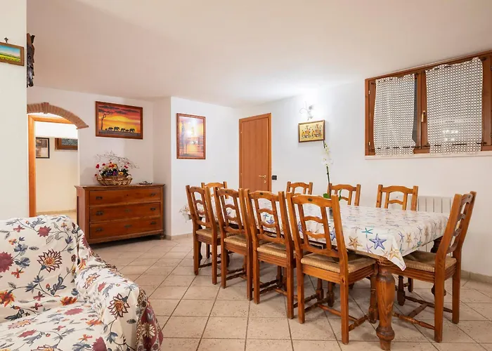 - Pool & Relax Апартаменты Фоллоника