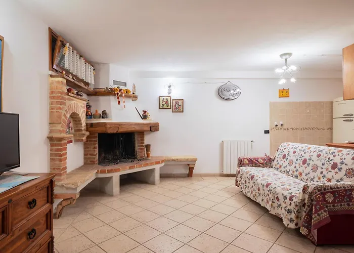 - Pool & Relax Фоллоника