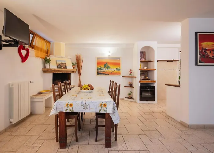 - Pool & Relax Апартаменты *