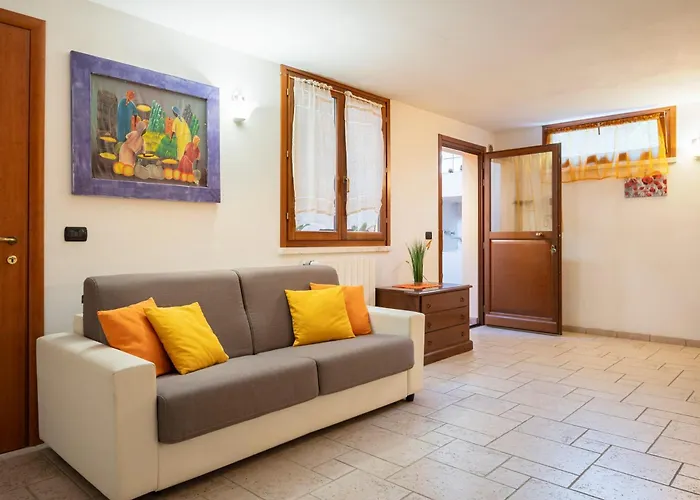 - Pool & Relax Апартаменты Фоллоника