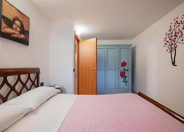 - Pool & Relax Фоллоника